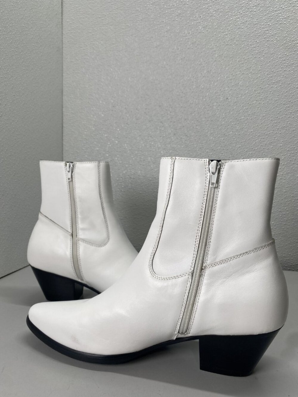 Panero Womens Classic Western Heeled Leather Ankle Boots Size 10 White, Black